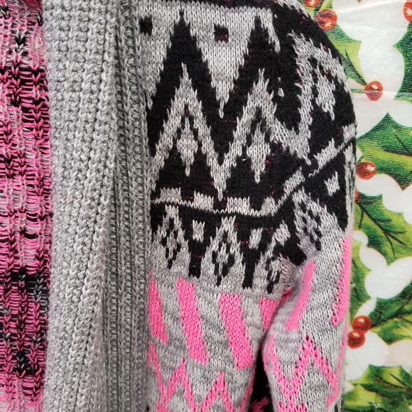 Girls Sweater - Picture 3 of 4